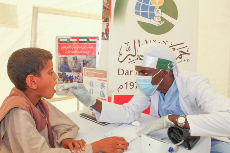 Dar Al Ber prepares an integrated field hospital in Sudan as part of its relief campaign to cope with the repercussions of the floods